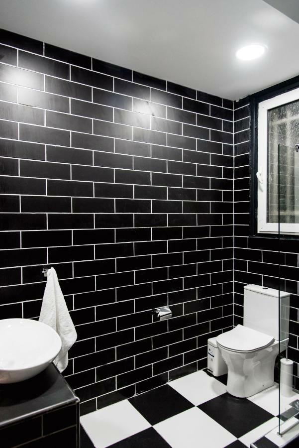 Home Plus Eleutheria Budget Room Athen Exterior foto